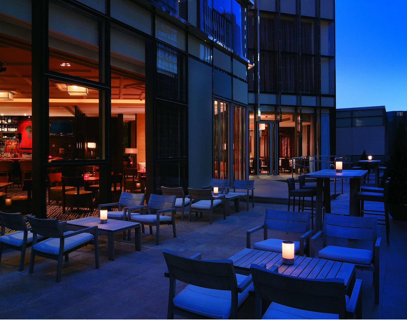 Hyatt-Regency-Hong-Kong-Tsim-Sha-Tsui-Bar-17