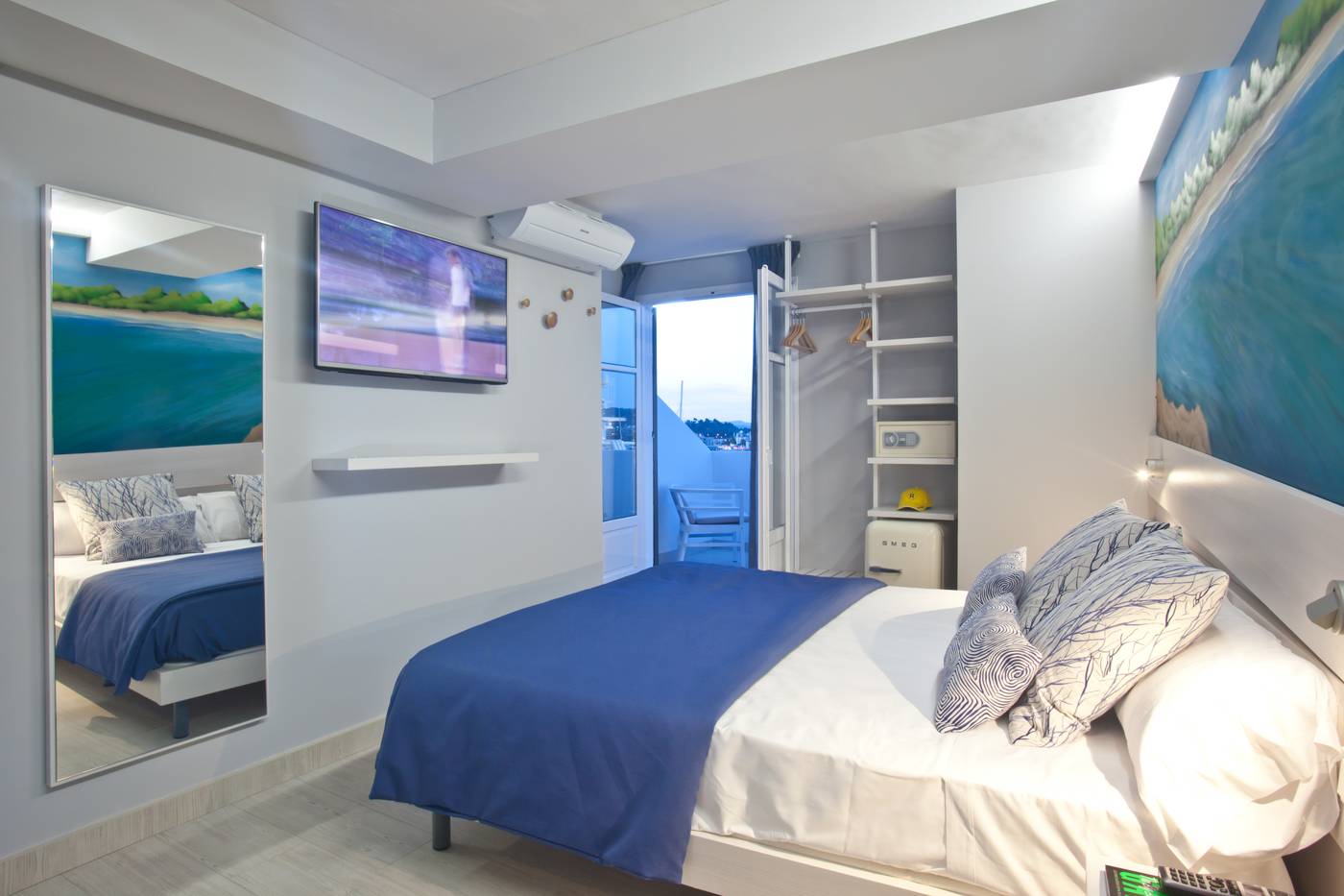 Hotel-Ryans-La-Marina-Room-24