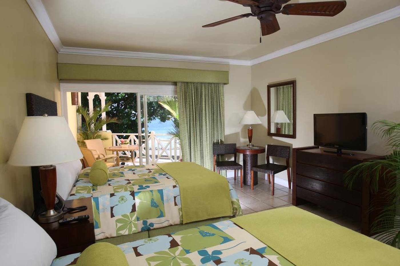 Magdalena-Grand-Beach-Resort-Room-13