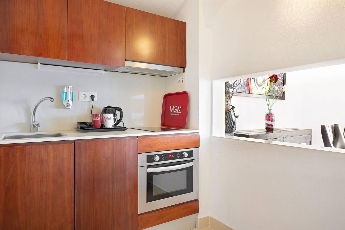 Grand-Muthu-Oura-View-Beach-Club-Room-37