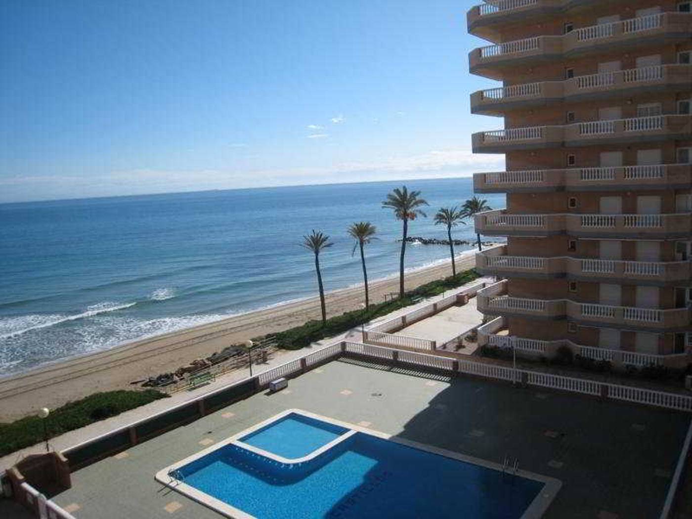 Castillo-de-Mar-Pool-4