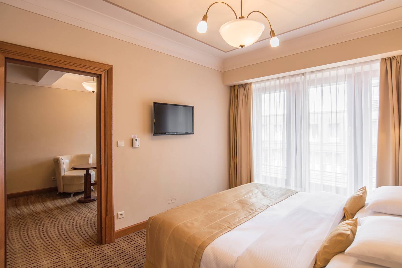 Majestic-Plaza-Hotel-Prague-Room-19