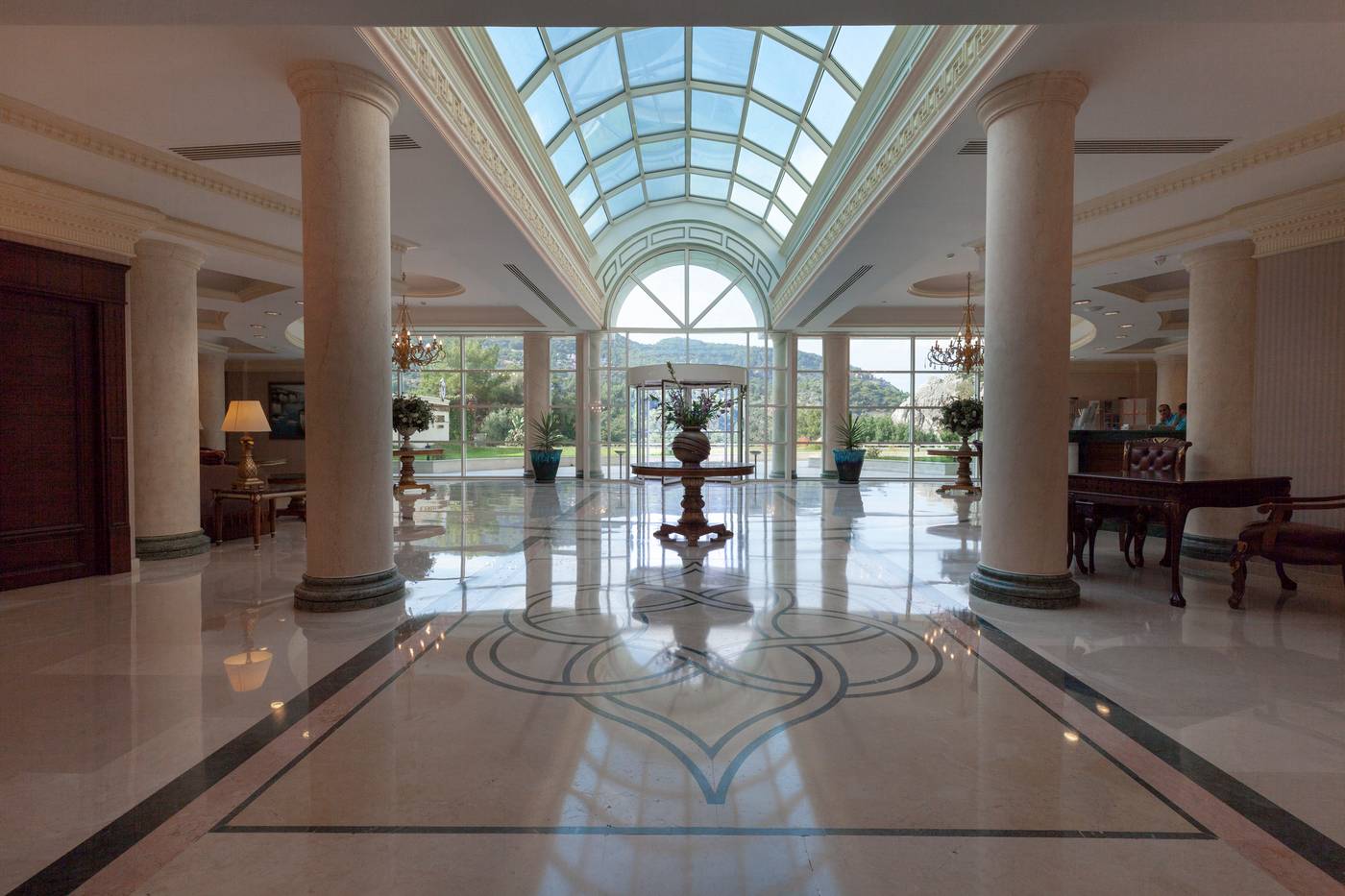 X-Life-Hotel--15-Lobby-44