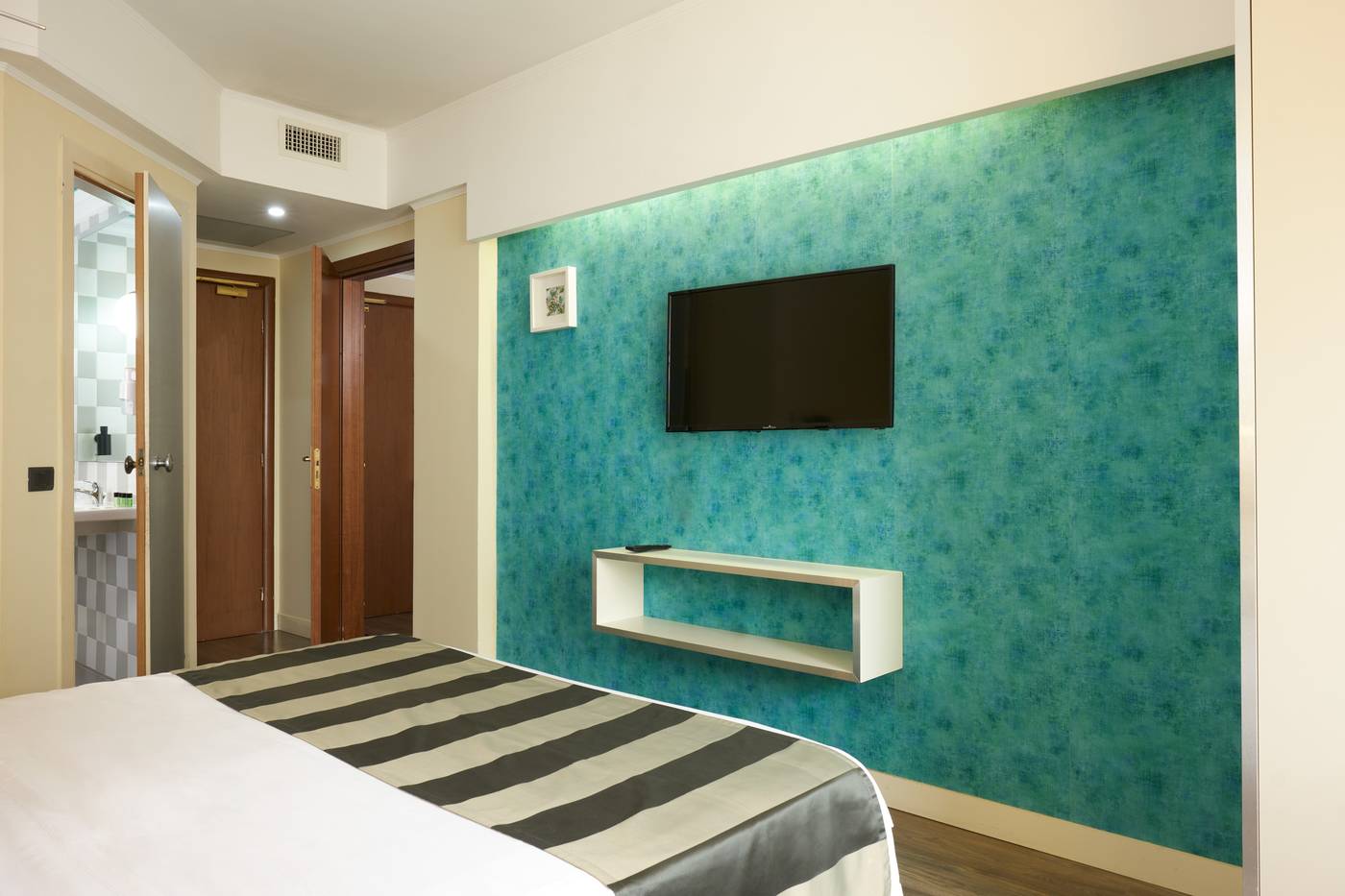 Roma-Tor-Vergata-Hotel-Room-24