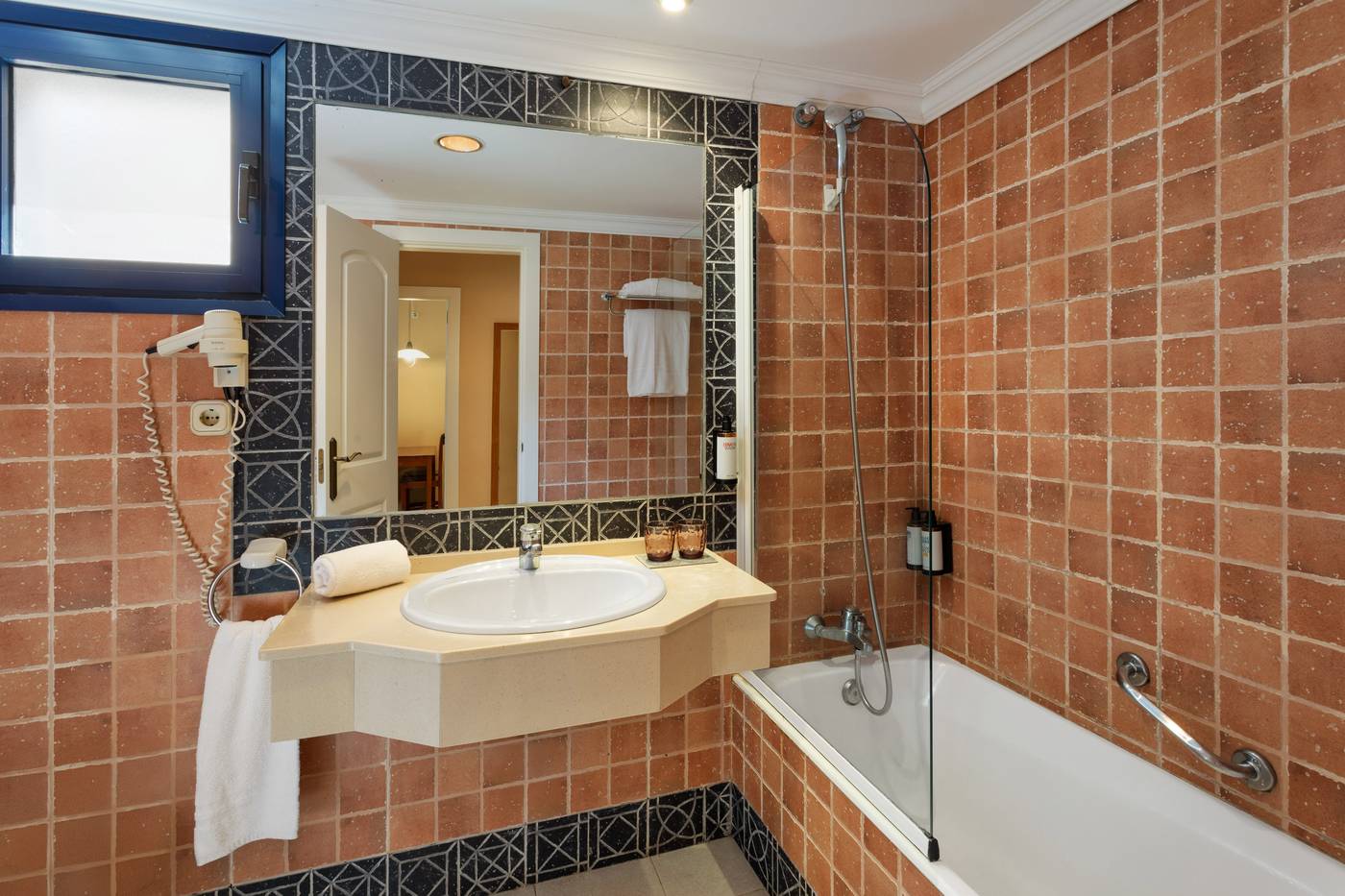 05.06.25 Sol Sancti Petri