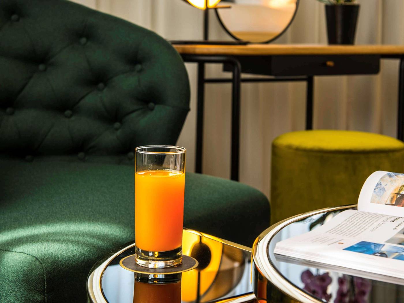 Le-Louis-Versailles-Chateau-Room-26