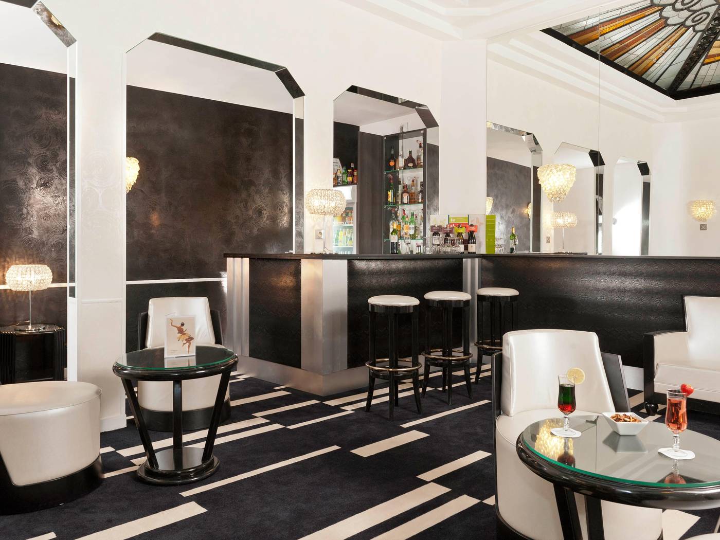 Mercure-Paris-Opera-Faubourg-Montmartre-Bar-14