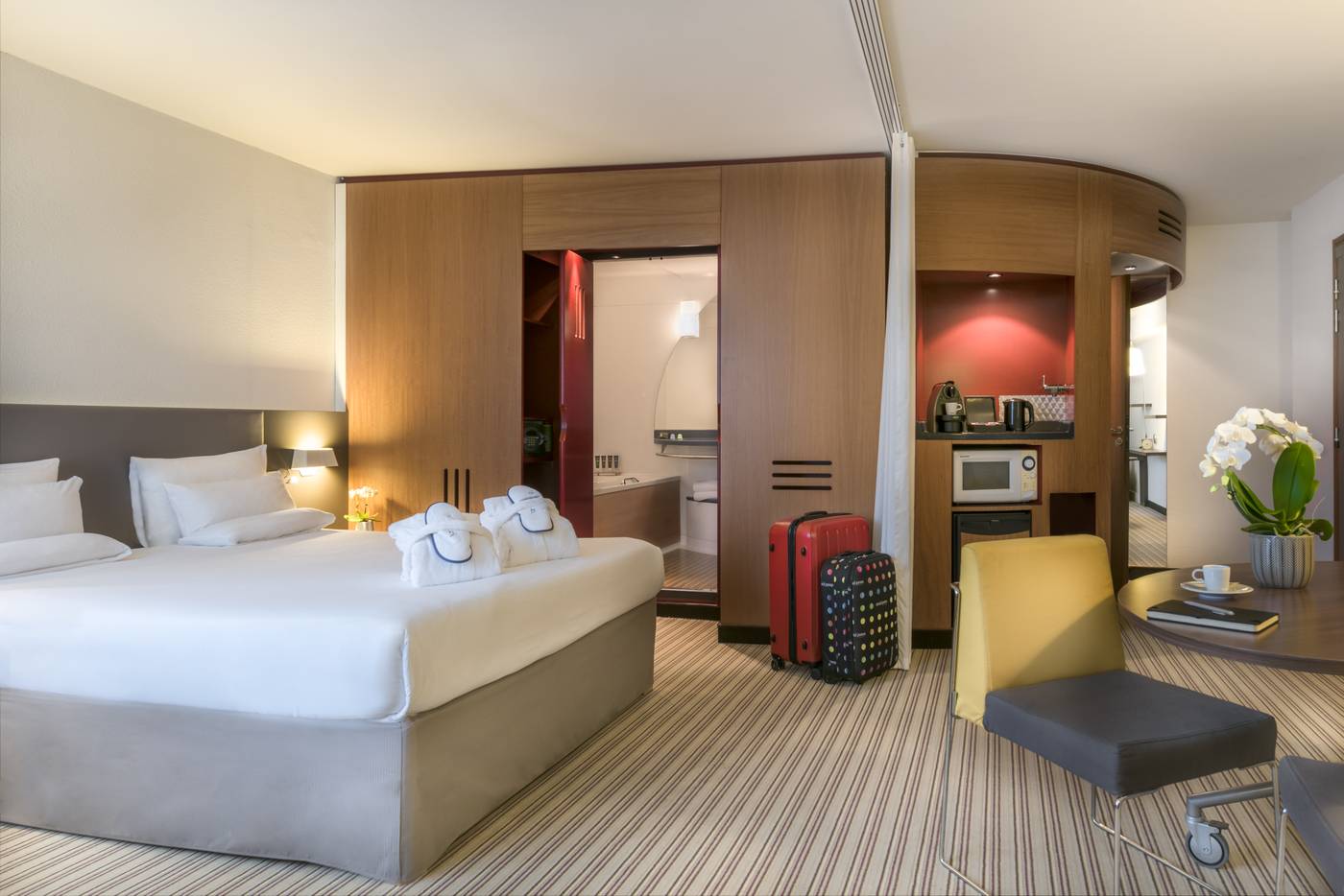 Novotel-Suites-Cannes-Centre-Room-26