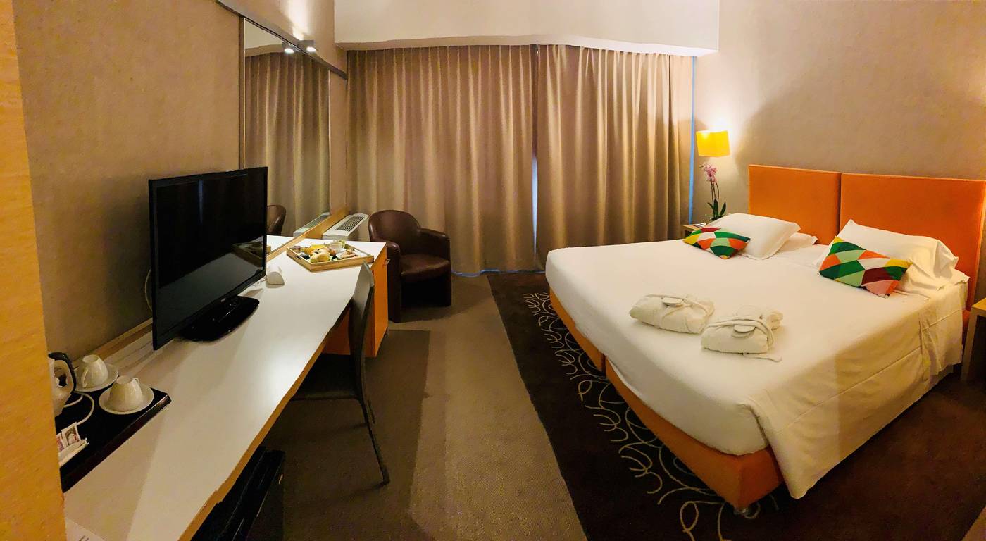 Hotel-Blaise---Francis-Room-21