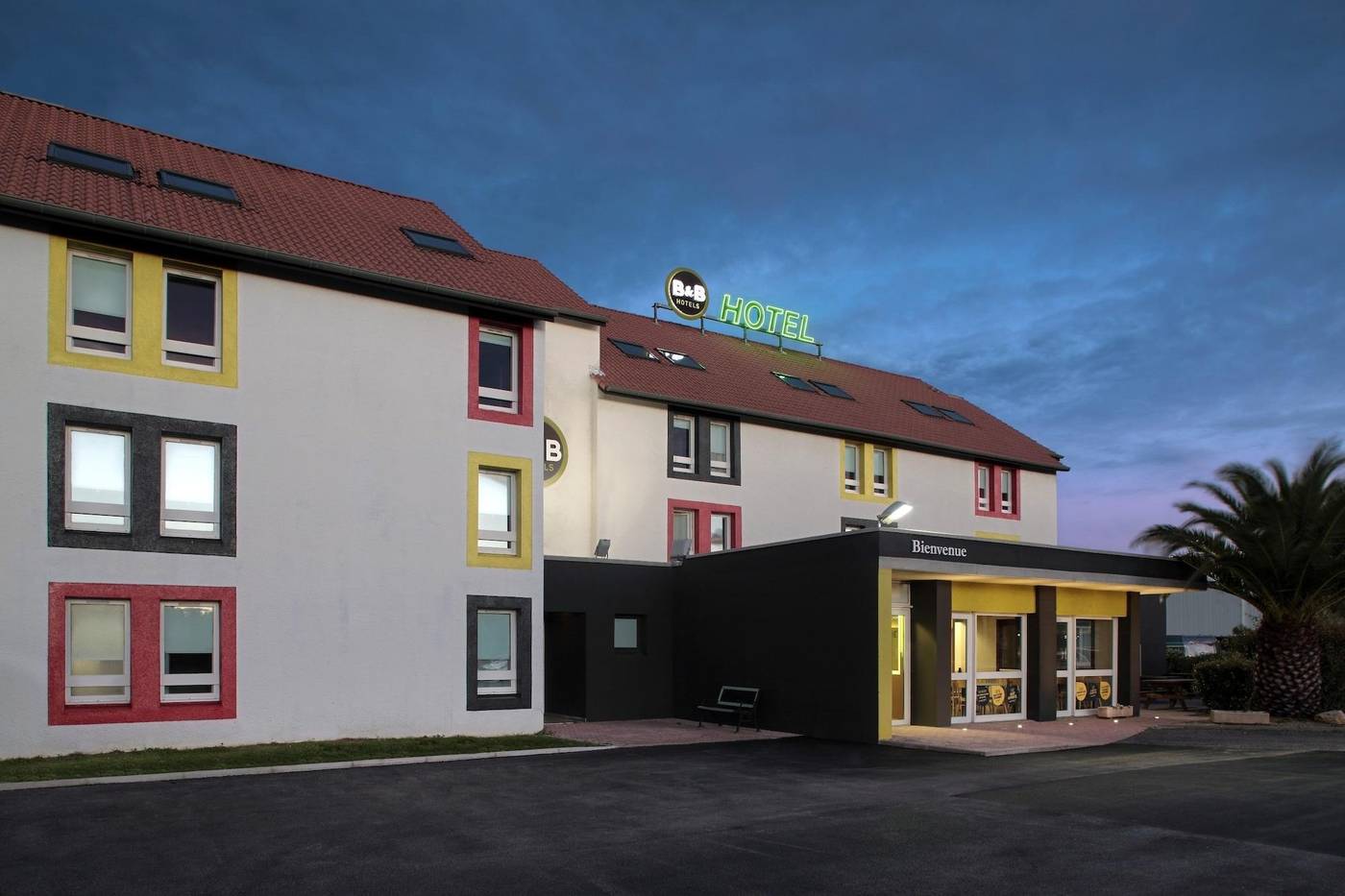 B&B Hôtel Perpignan Nord Aéroport-France-PERPIGNAN-General view-1