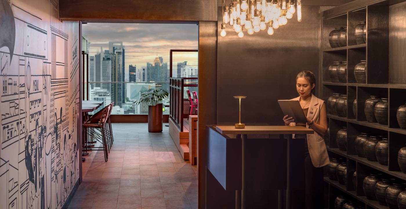 Sindhorn-Midtown-Hotel-Bangkok--Vignette-Collection-Bar-19