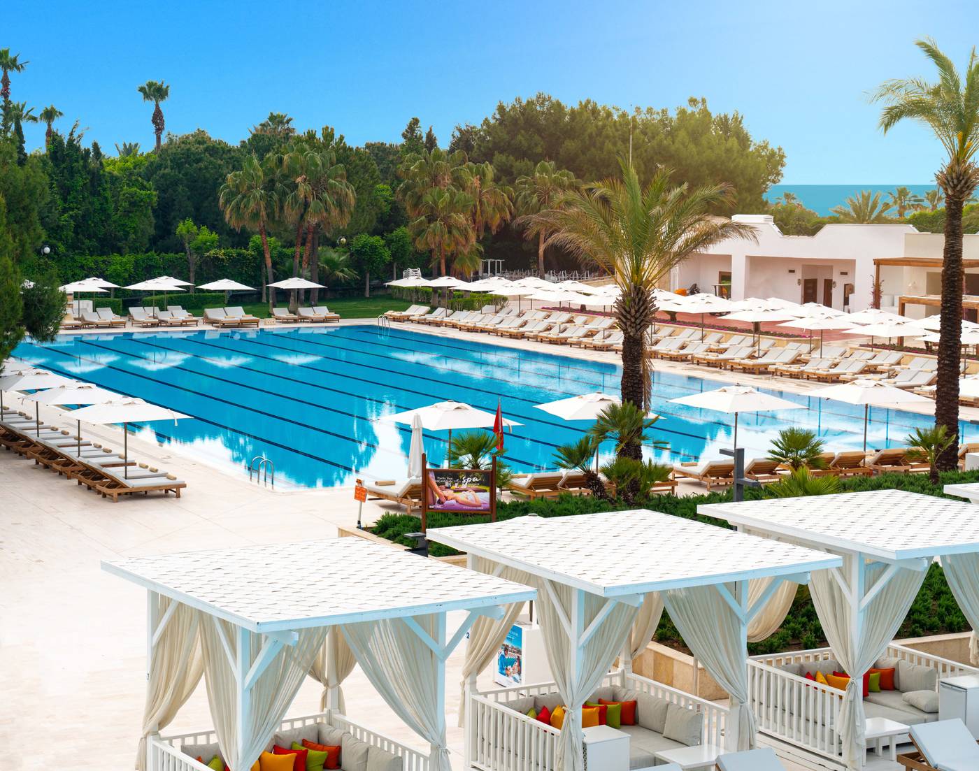 Titanic-Deluxe-Lara-Pool-8