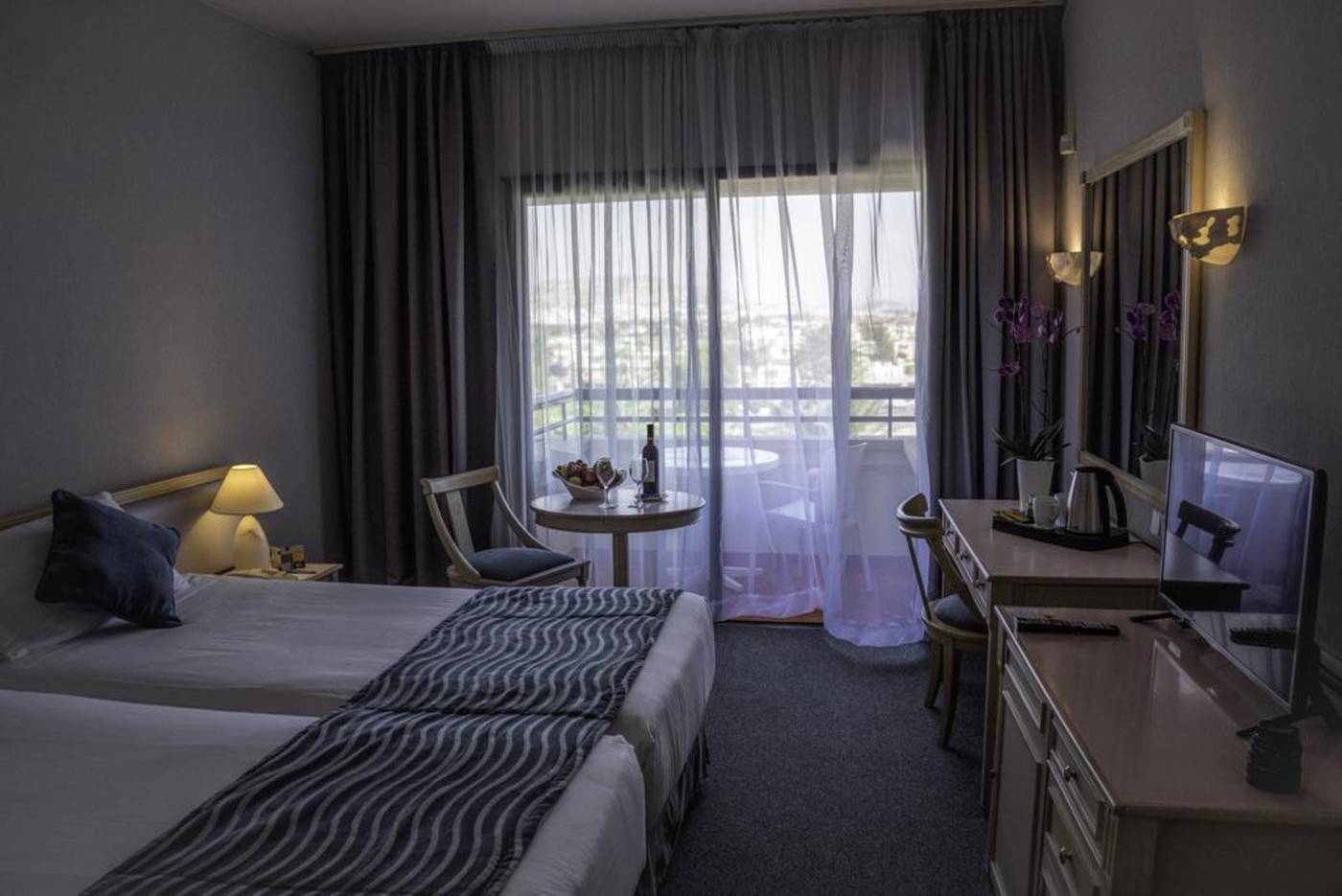 Palm-Beach-Hotel---Bungalows-Room-26