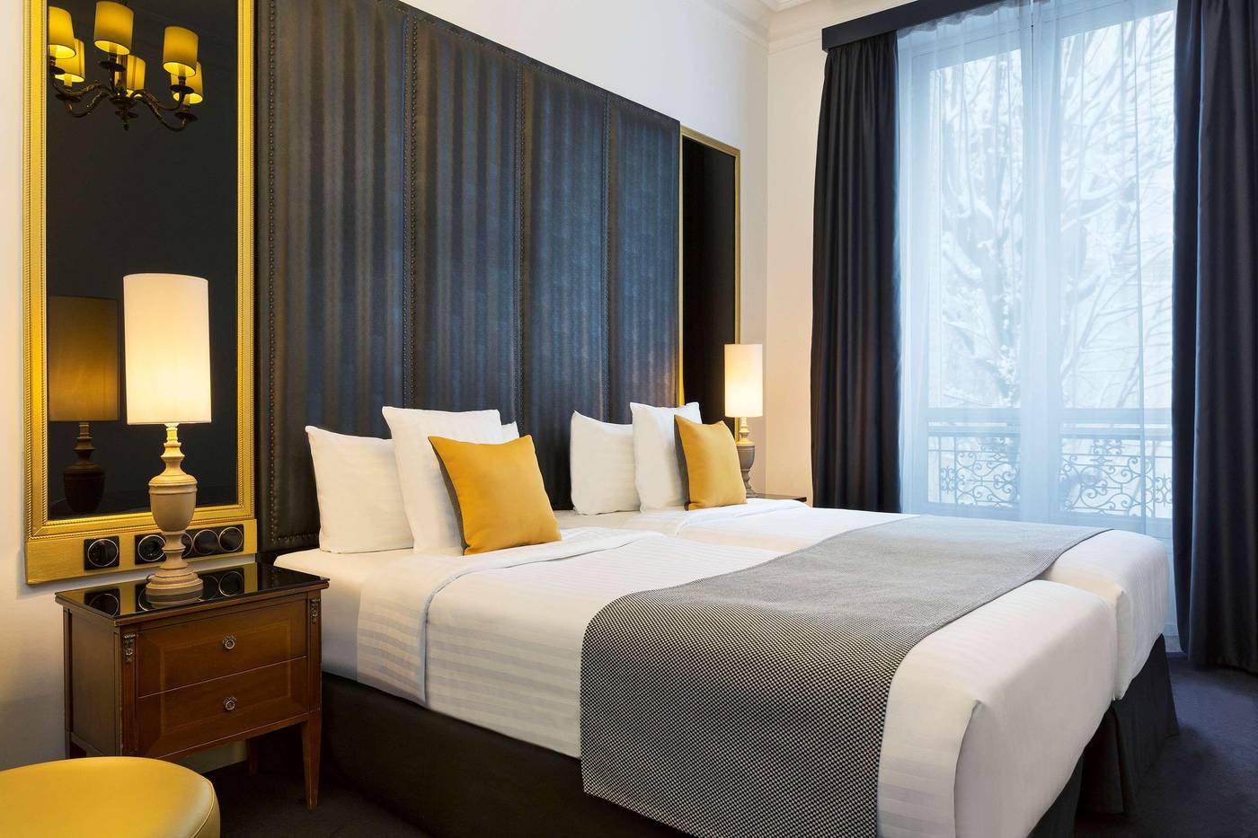 Melia-Paris-Champs-Elys----es-Room-21