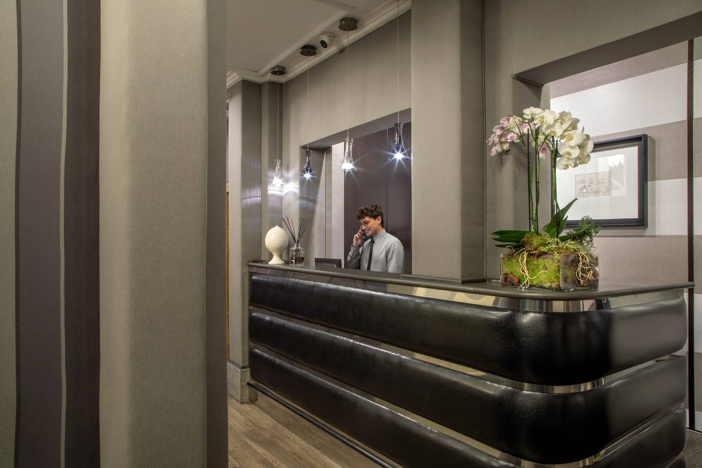 Royal-Court-Lobby-15