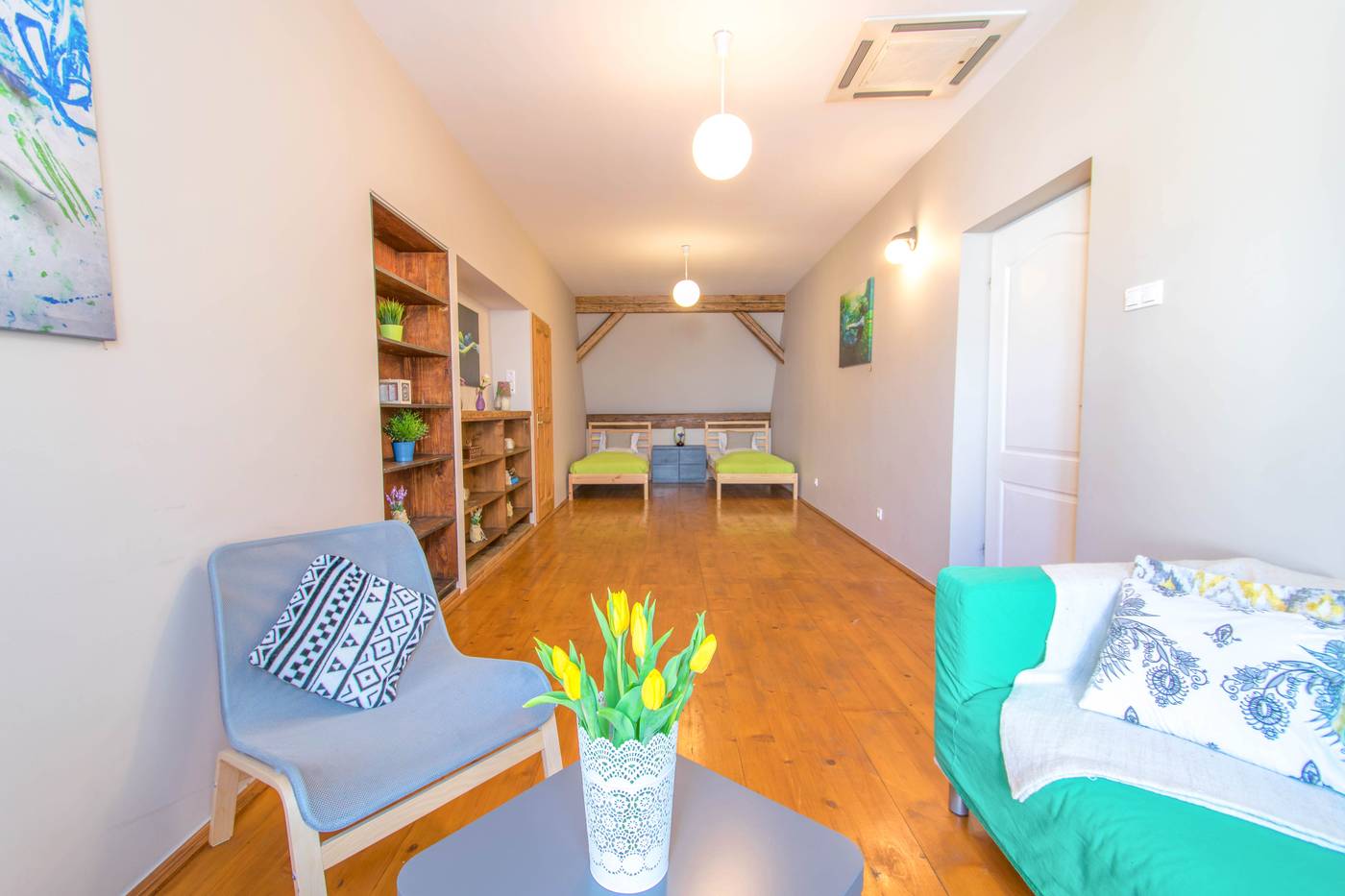 The-Spiski-Palace-Apartments-Room-43