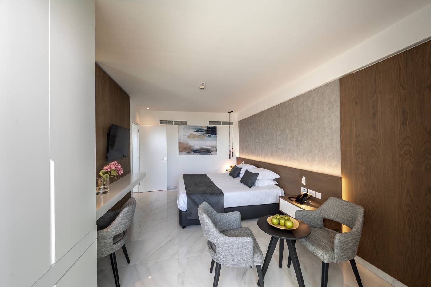 Pavlo-Napa-Hotel-Room-31