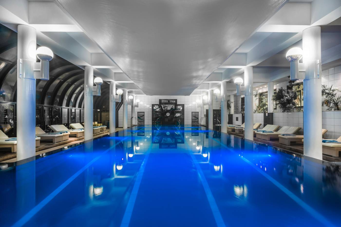 Amathus-Beach-Pool-48