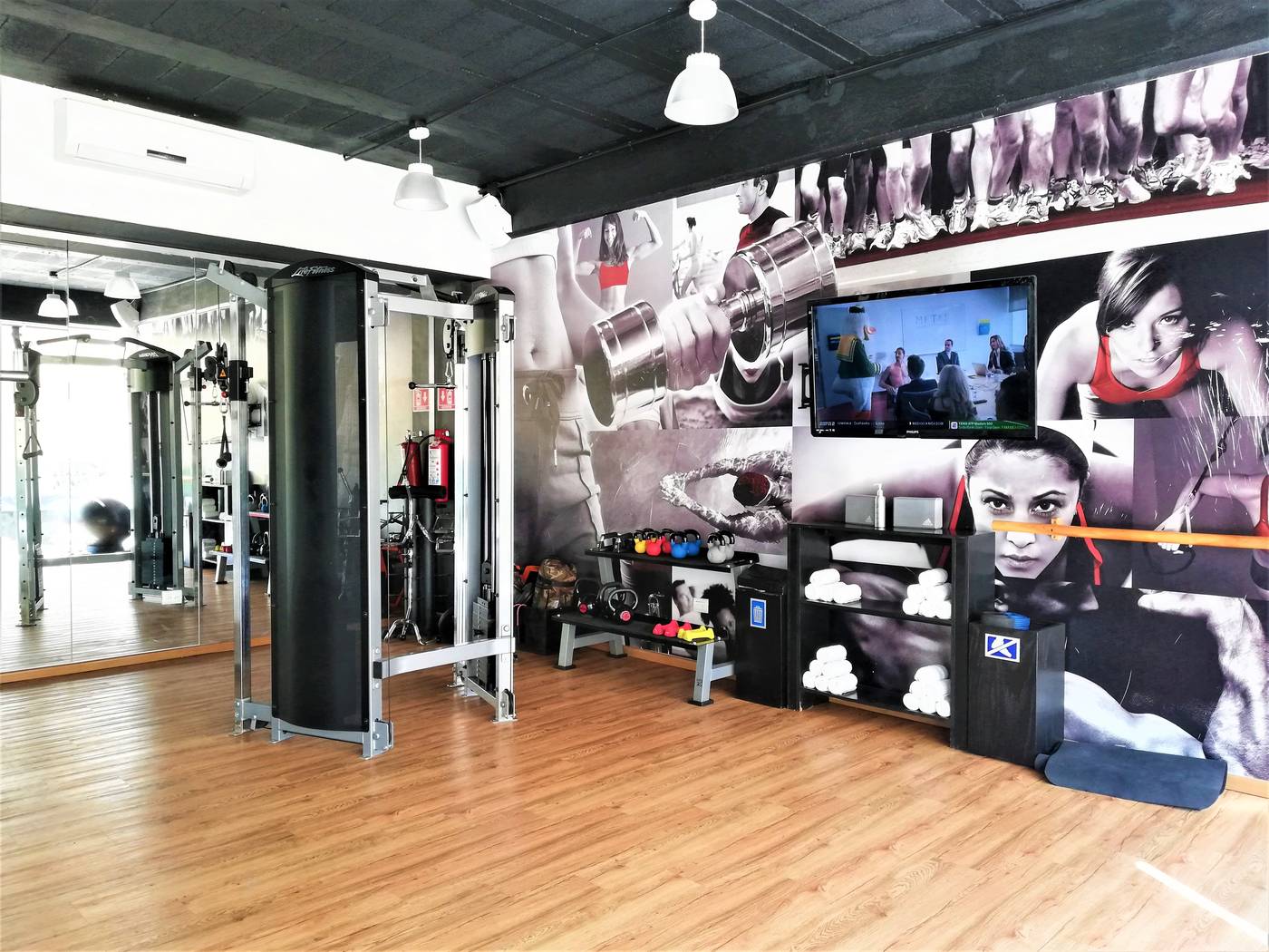 Essence-at-the-Fives-Beach-Sports-and-Entertainment-75