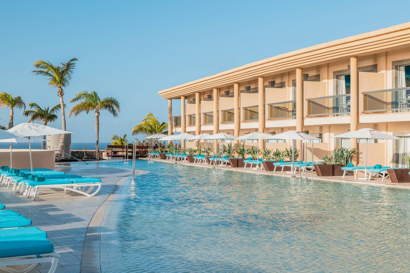 IBEROSTAR--Fuerteventura-Palace-Pool-3