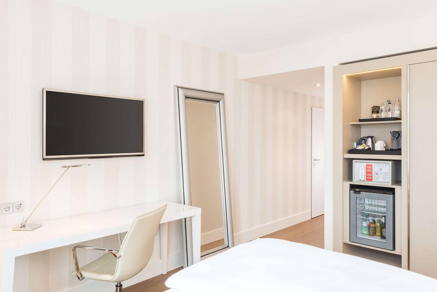 NH-Collection-Koln-Mediapark-Room-25