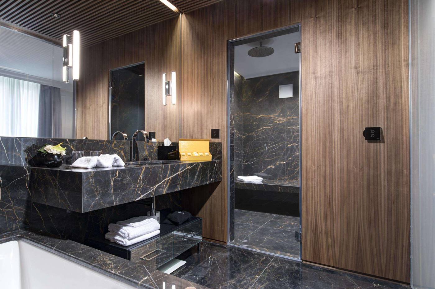 The-First-Dolce-Room-33