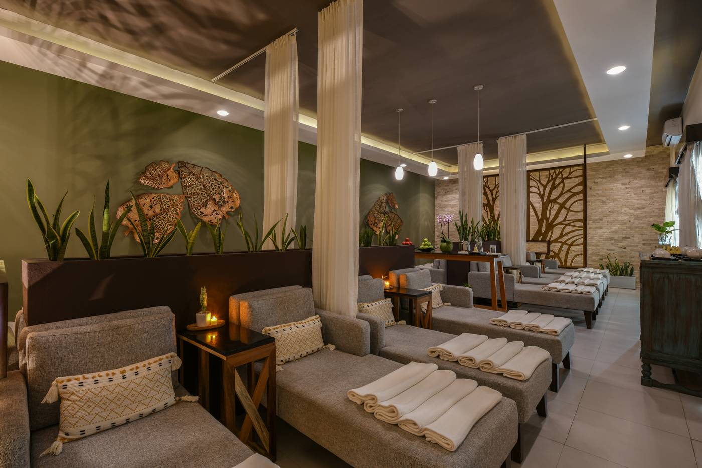 El Dorado Casitas Royale 01.12