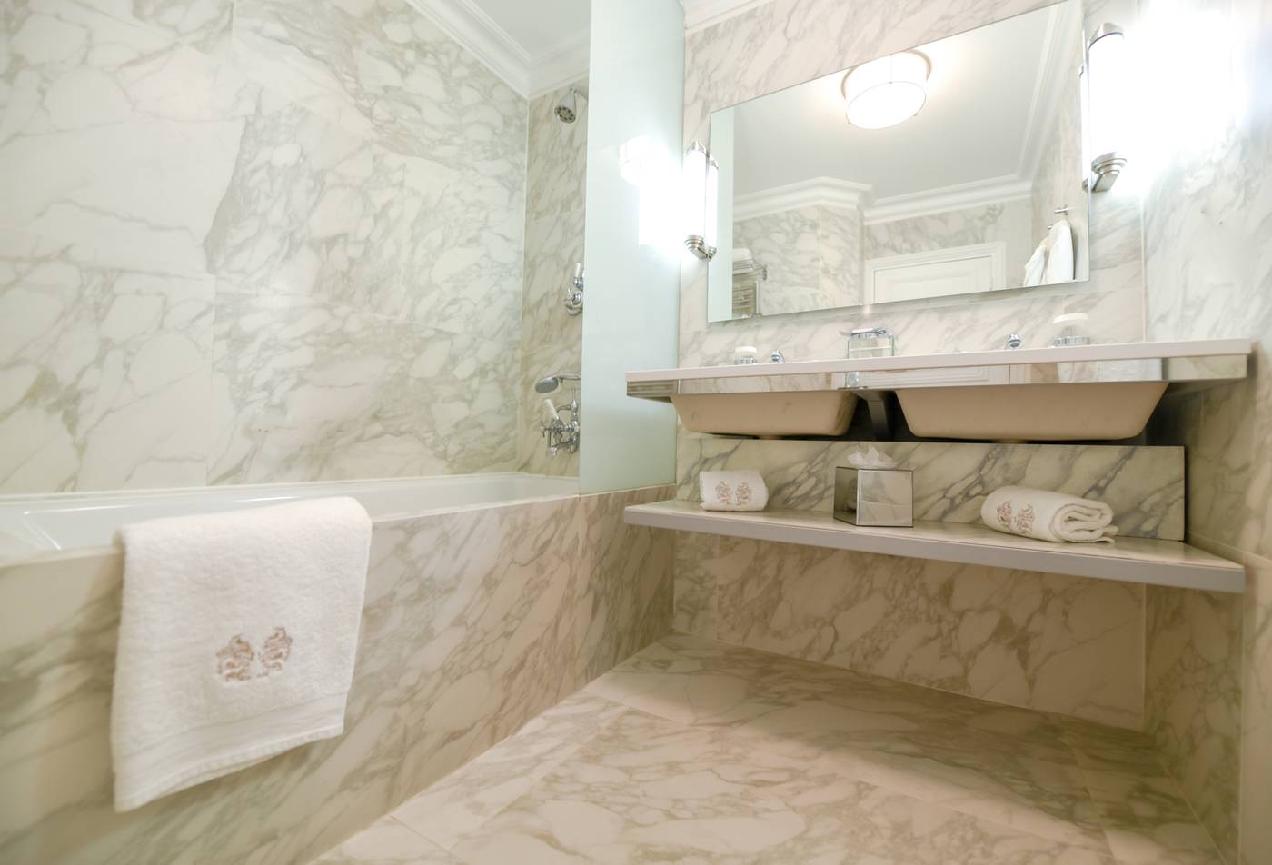 Hotel-Lancaster-Paris-Champs-Elysees-Room-19