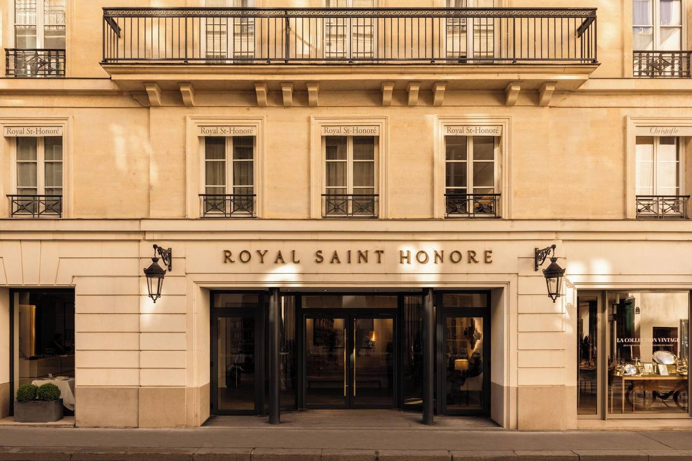 Royal-Saint-Honore-General-view-21