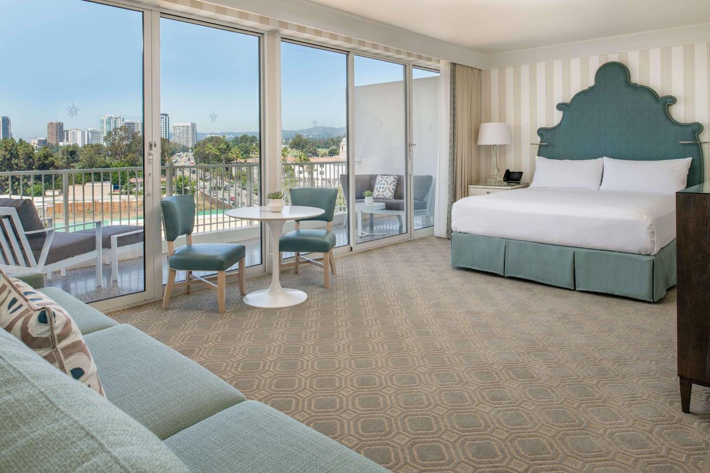 Beverly-Hilton-Room-34