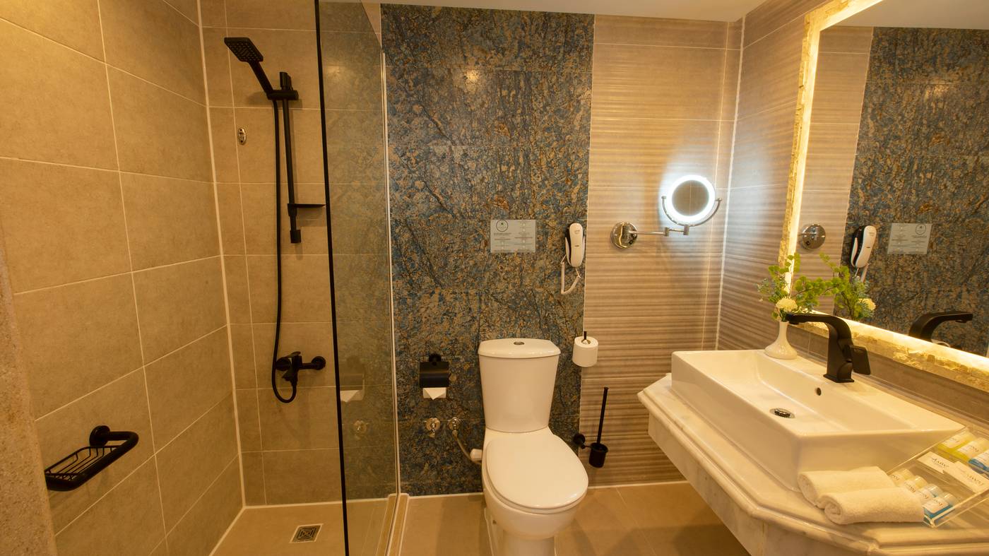 Amwaj-Oyoun-Resort---Spa-Room-41