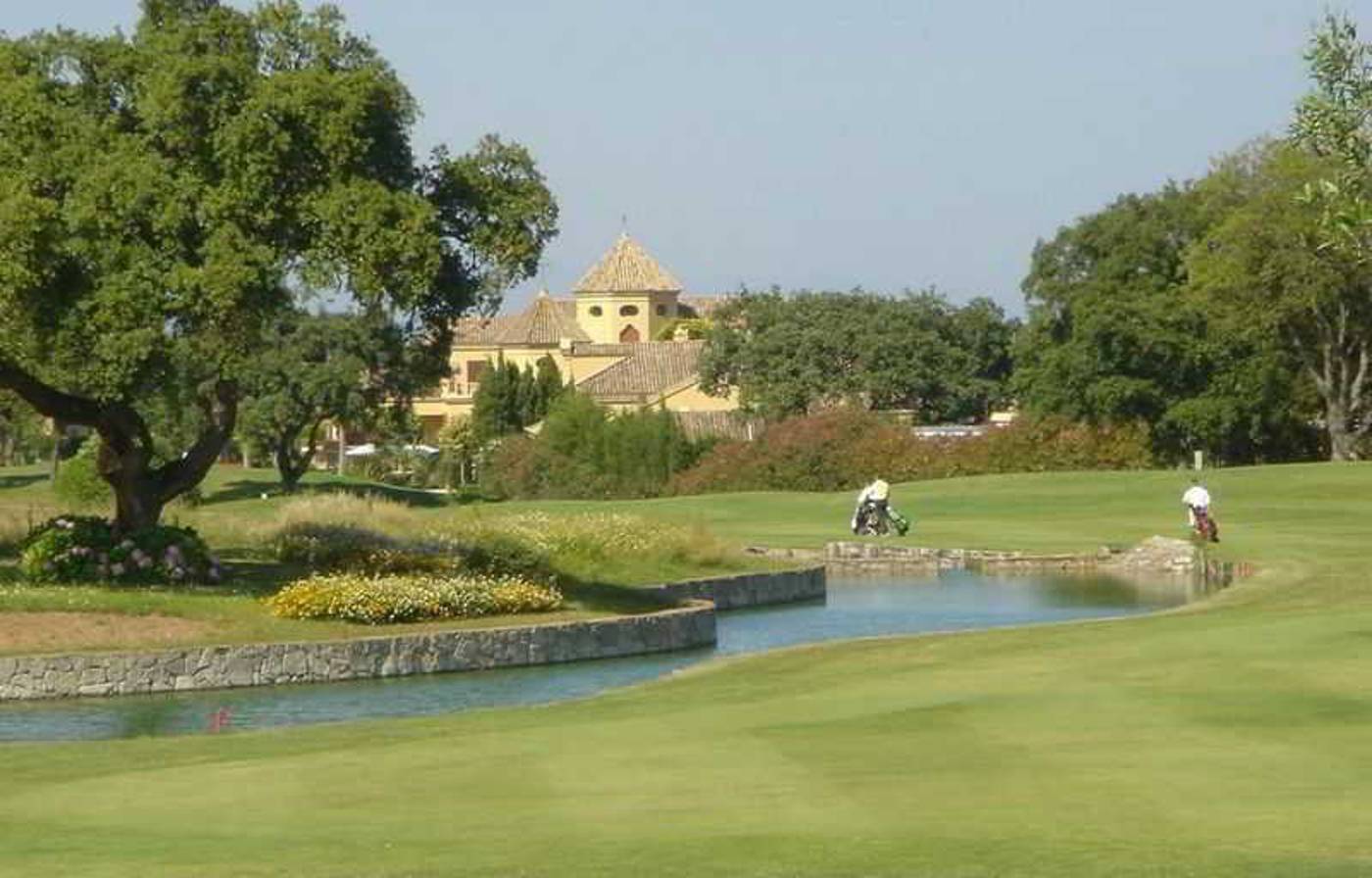 The-Suites-At-San-Roque-Club-Sports-and-Entertainment-9