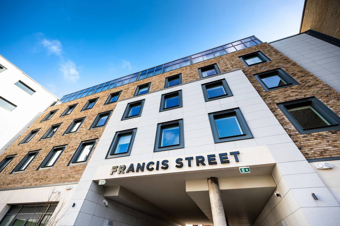 Staycity-Aparthotels-Tivoli-General-view-1