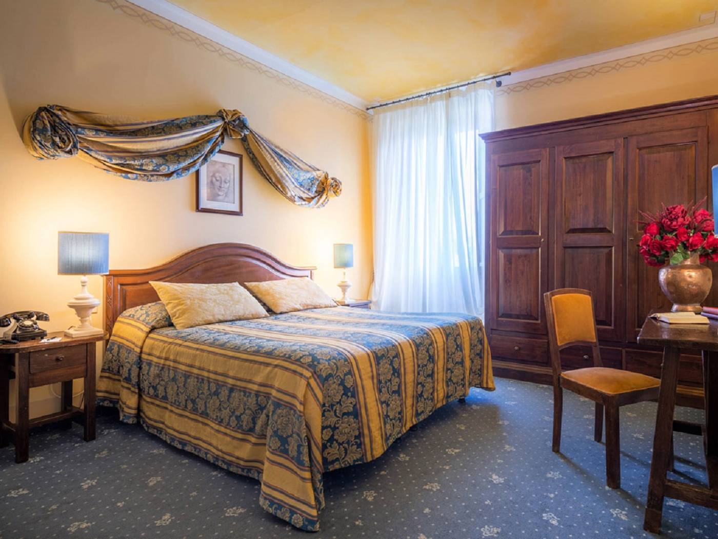 Palazzo-Dal-Borgo-Room-18