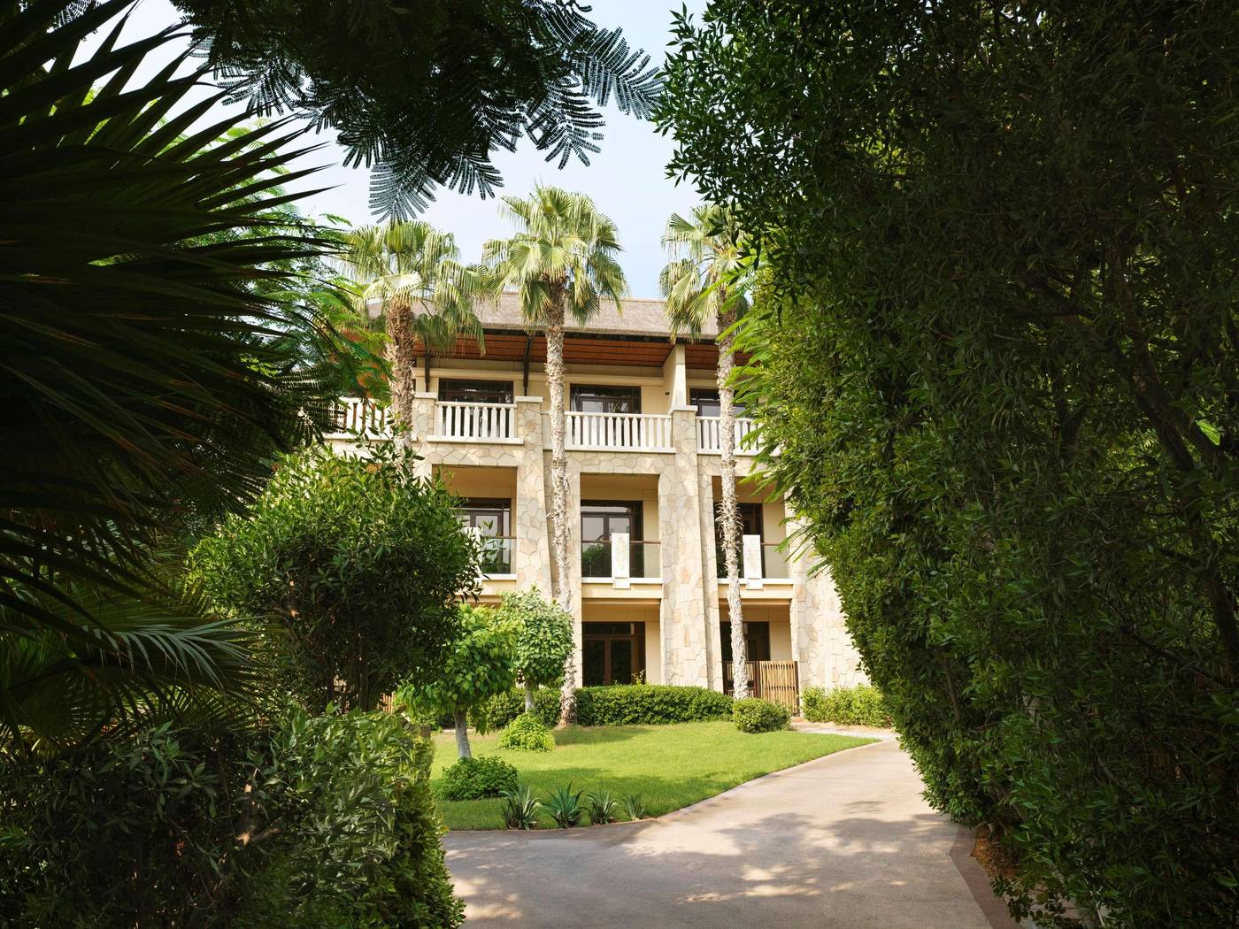 Sofitel-Dubai-The-Palm-General-view-7