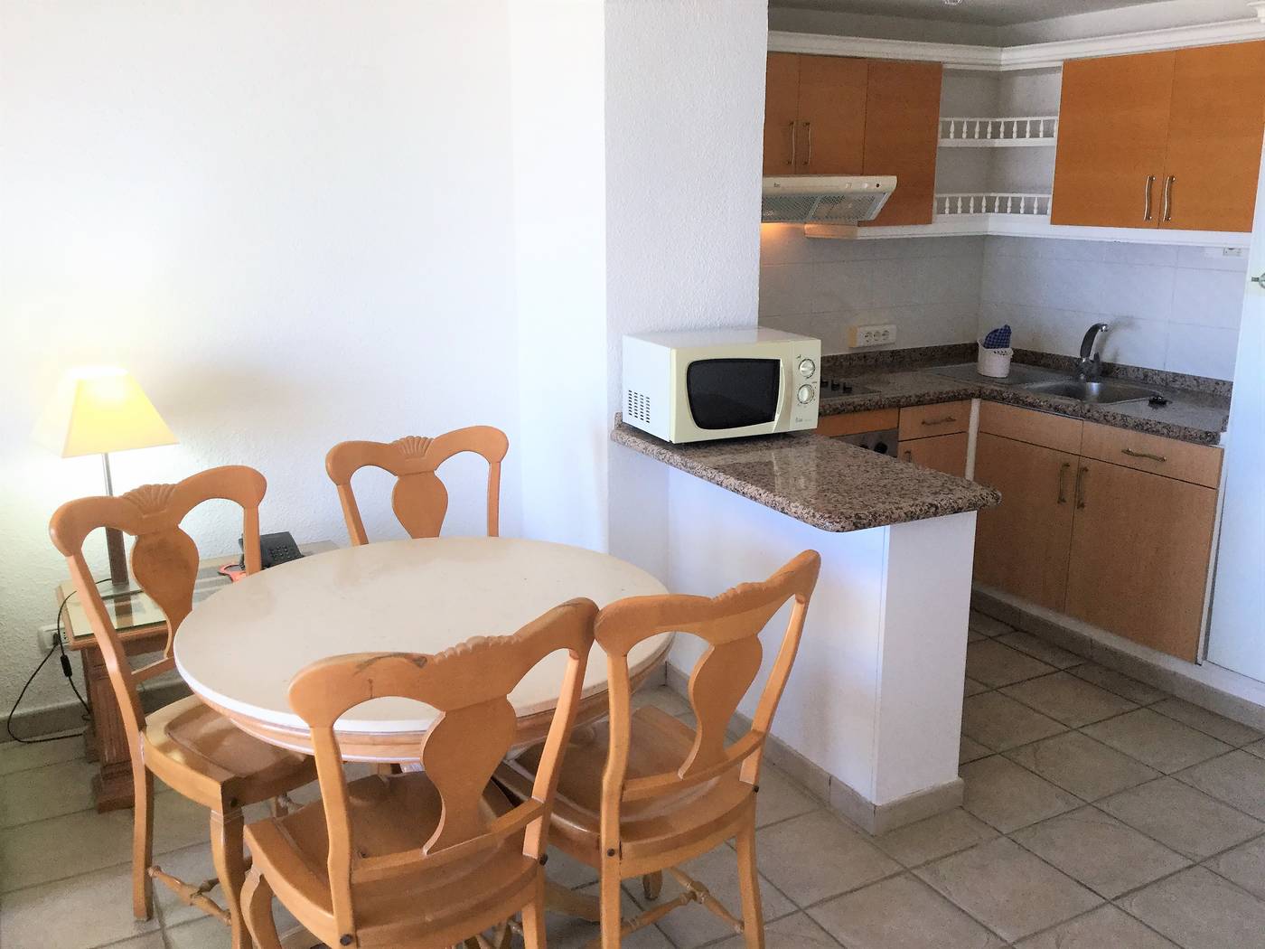 ONA-Beverly-Hills-Room-28