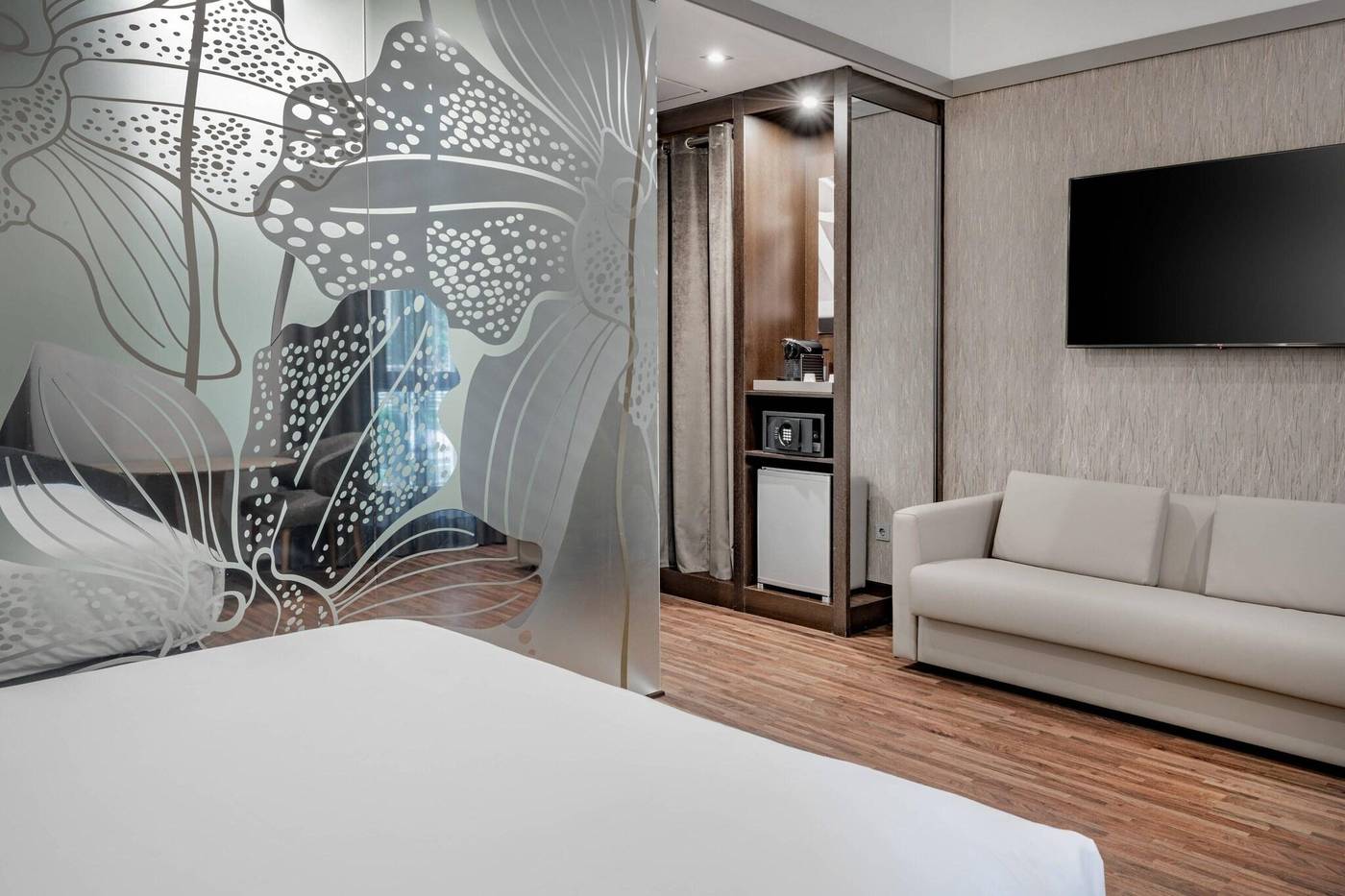 AC-Madrid-Recoletos-Room-6