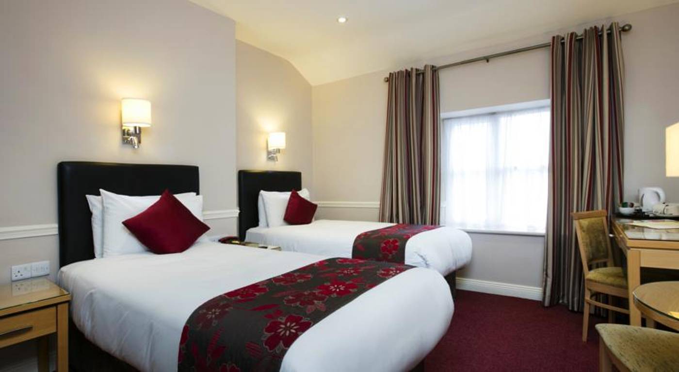 Harcourt-Hotel-Room-13