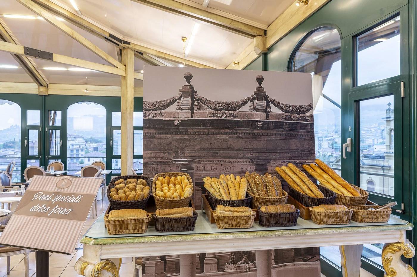 Columbia-Charming-Spa-Restaurant-23