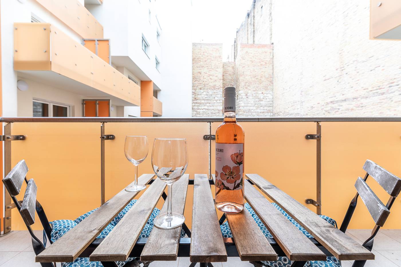 Vagabond-Broadway-Room-52