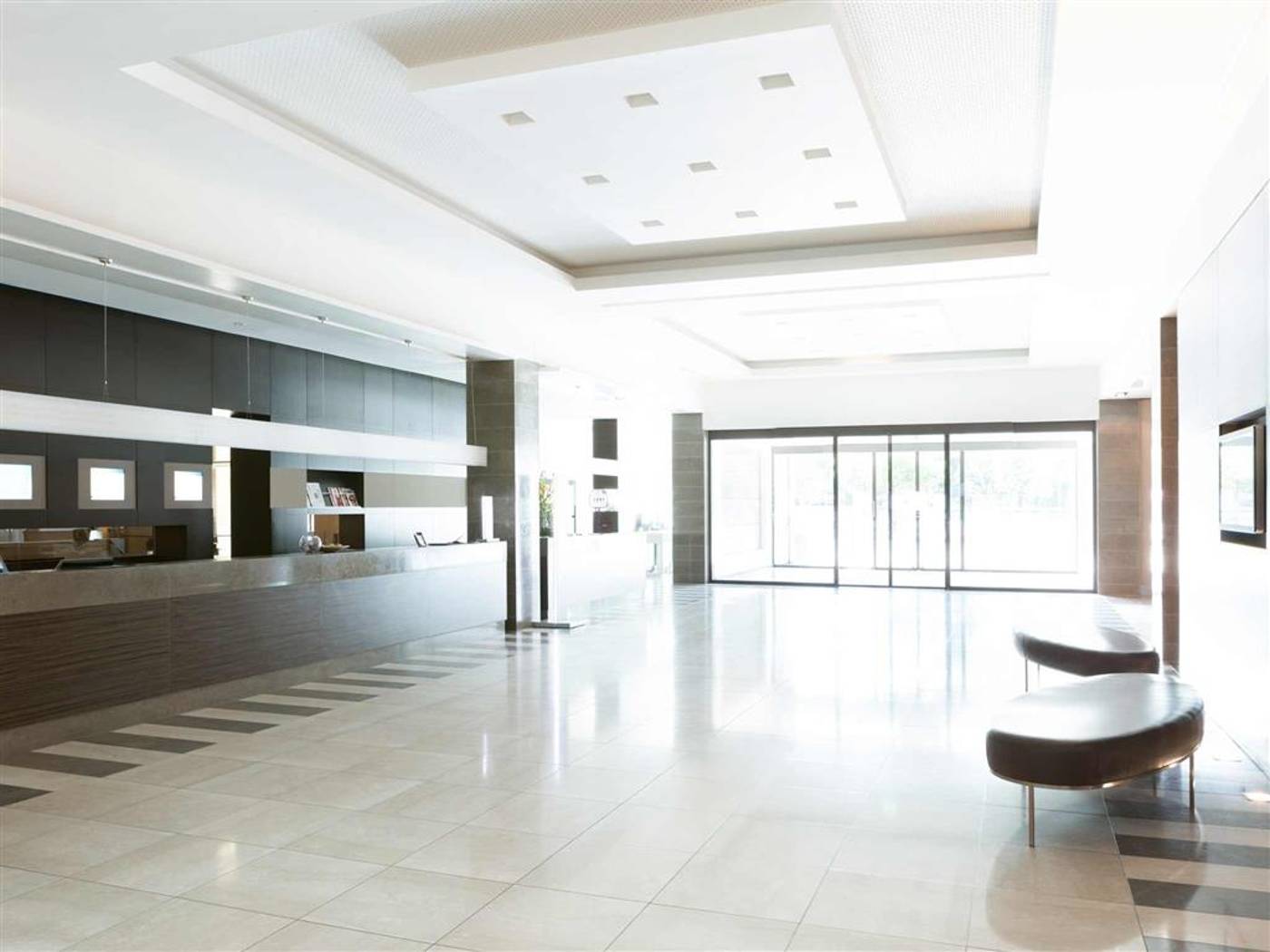 Novotel-Berlin-Am-Tiergarten-Lobby-22