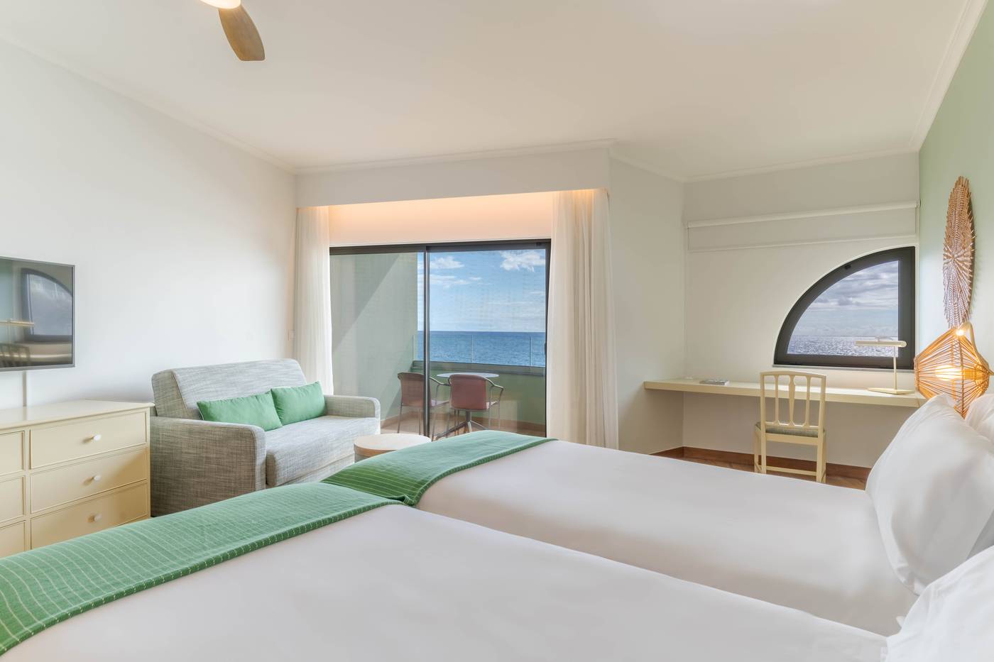 Pestana-Vila-Lido-Madeira-Room-9