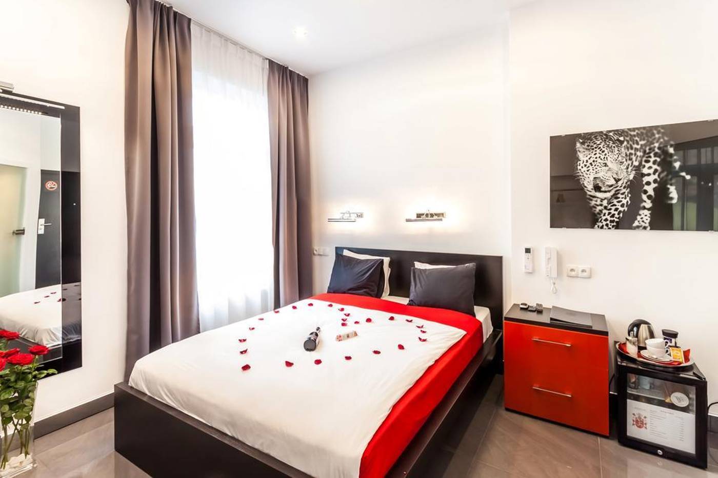 Komorowski-Luxury-Guest-Rooms-Room-5