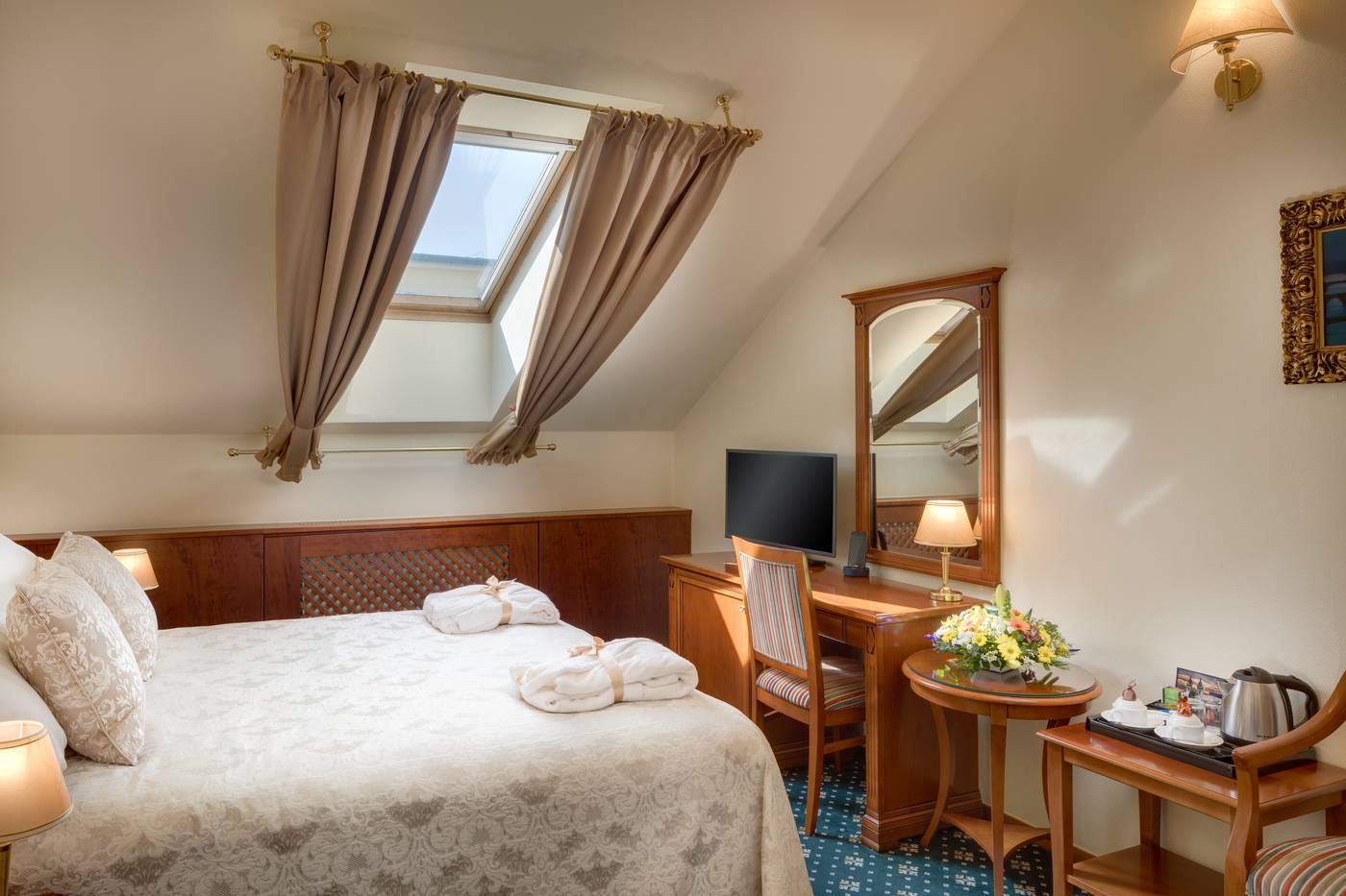 Boutique-Hotel-Seven-Days-Prague-Room-8