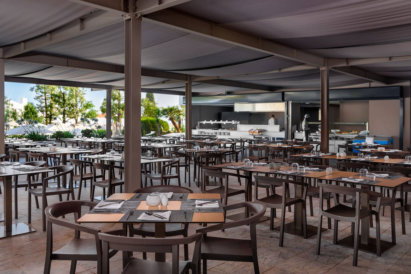 Jupiter-Albufeira-Hotel---Family---Fun-Restaurant-18