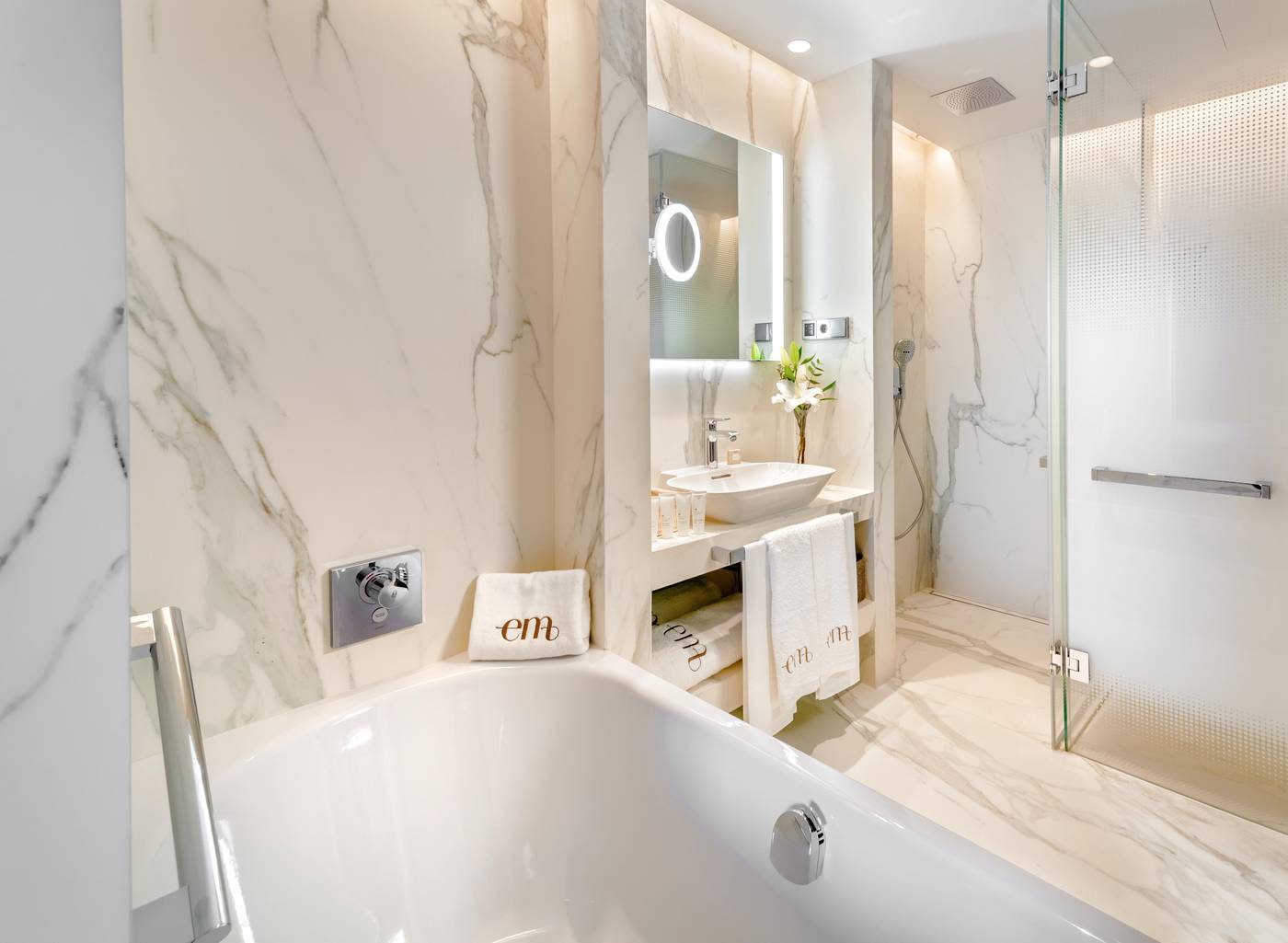 Barcelo-Emperatriz-Room-49