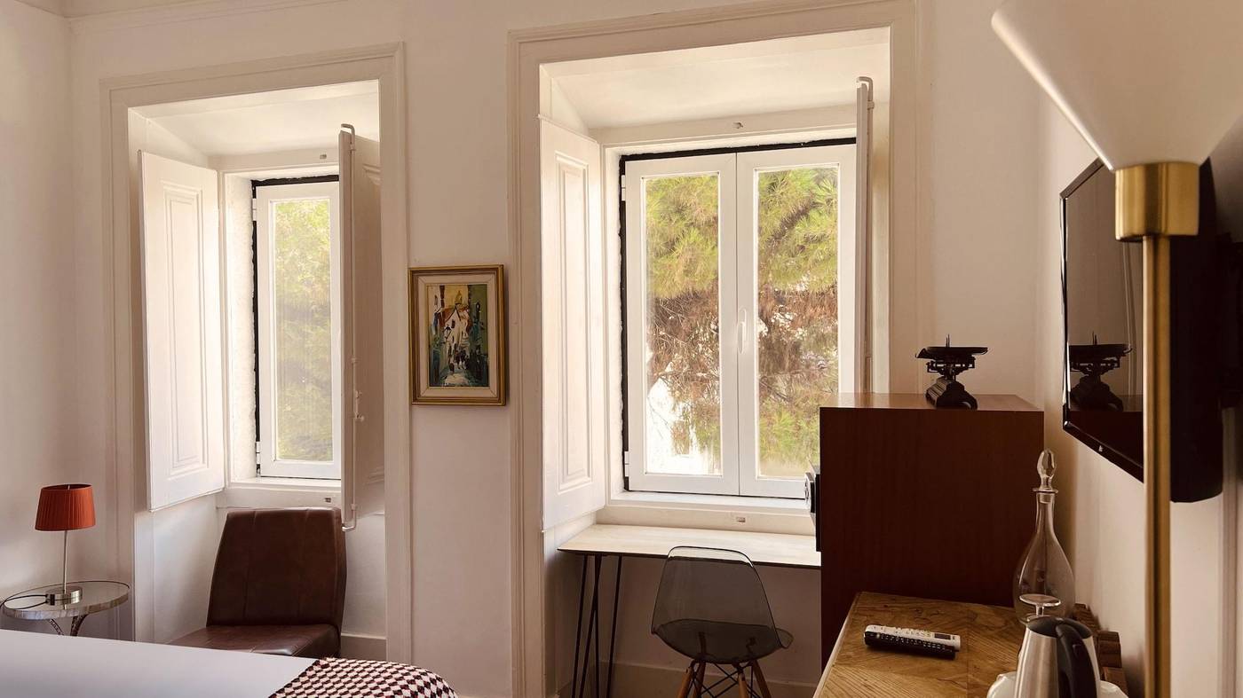 Casa-Do-Jasmim-By-Shiadu-Room-29