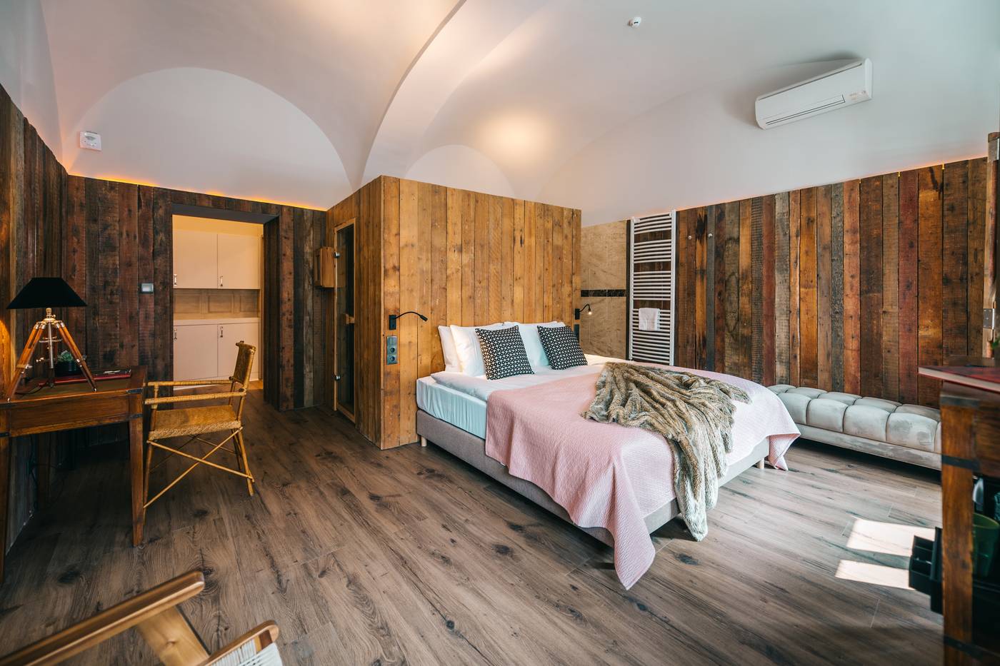 Baltazar-Budapest---Boutique-Hotel-Room-34