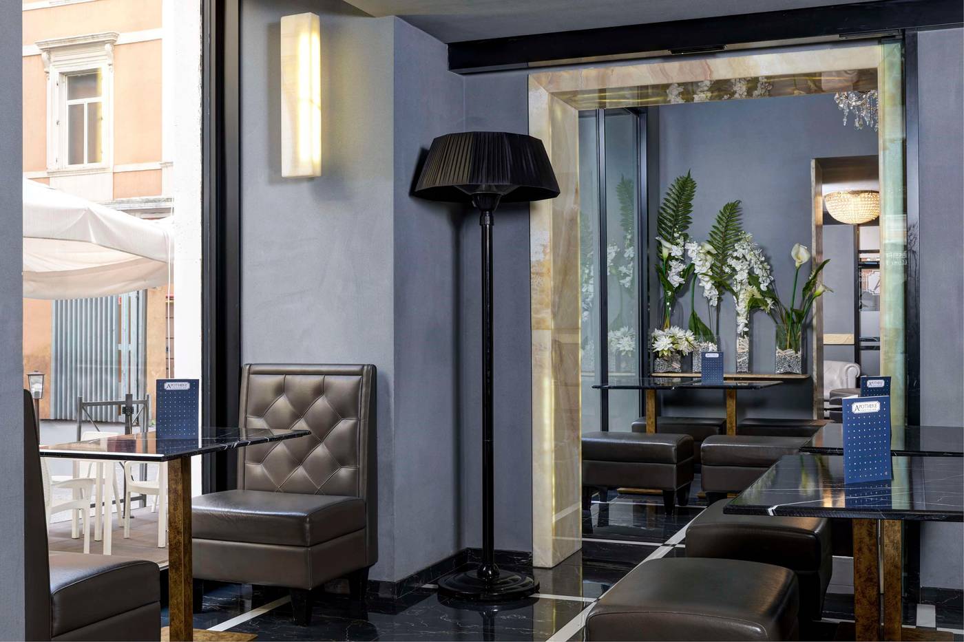 Golden-Tulip-Rome-Piram-Bar-12