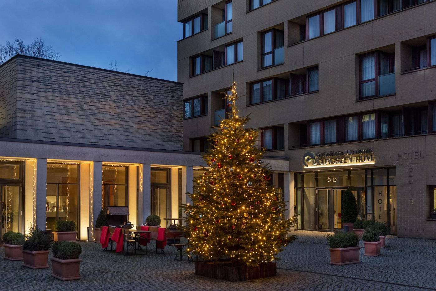 Hotel-Aquino-Berlin-General-view-8